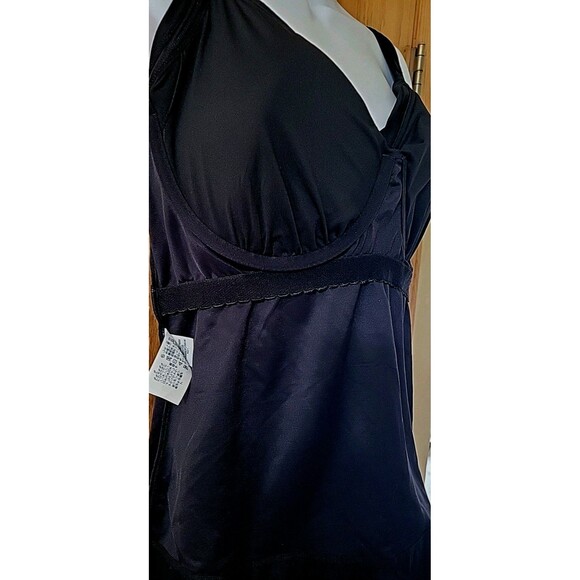 Swim Top Black 18 D Wrap Front XL Solid Underwire Tummy Control Lands End S1008 - Picture 3 of 5